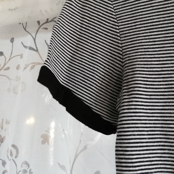 Soft Striped T-shirt - Picture 2 of 3